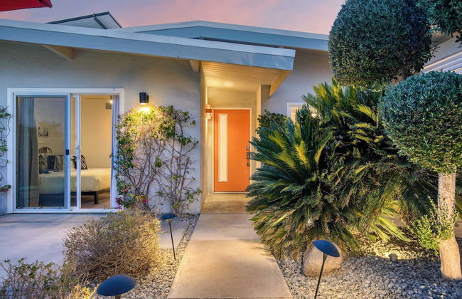 Lloyd by Avantstay Palm Spring Paradise w/ Pool, Large Yard & Table Tennis! Permit#3779 - Foto 42