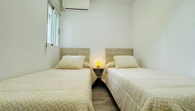 Bright Apartment Near Granada Center - Foto 5, Habitación