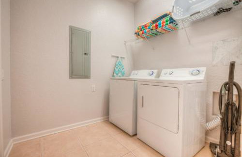 Beautiful LAKEVIEW Deluxe Condo Near Theme Parks - Foto 58