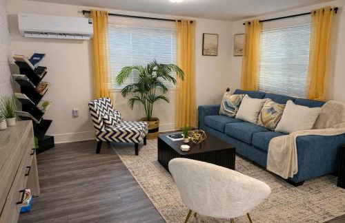 Private King Suite Near DC & Joint Base Andrews - Foto 3