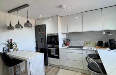 Sunset View 2BR Apartment - Beautiful London View & Free Parking - Foto 10