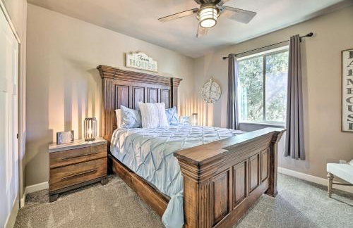 Hot Tub & Ponderosa Views! Luxe Cabin in Lakeside - Foto 18
