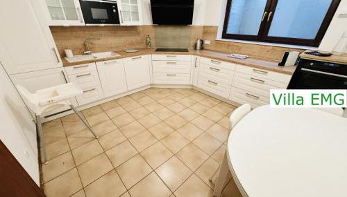 Luxury Ferienhaus Spa Villa Gernsbach mit Pool, Sauna, Garten, Kamin bis 22 Personen - Foto 2, stove, dishwasher