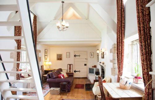 Welsh Gatehouse, Historic Castle which can cater for Electric Vehicle - Foto 41