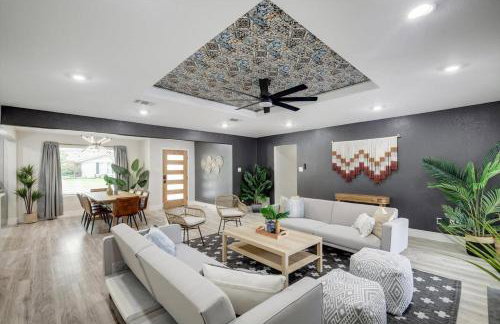 Relaxing Texas Retreat 4BR w Pool & Dream Kitchen - Foto 10