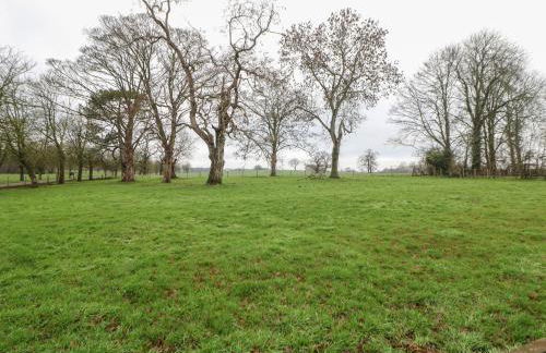 South Lodge - Longford Hall Farm Holiday Cottages - Photo 42