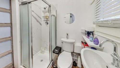In the Heart of Haight Ashbury 5 Bedroom House - Foto 2, Shower