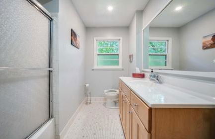 Spacious 3-BR Retreat Near Louisville Attractions - Photo 12