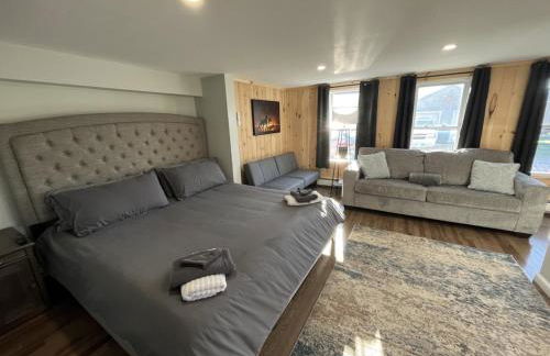 The entire Stephentown Hotel. 28 person occupancy - Foto 36