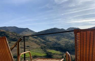 Chalé Canto dos Pássaros MG - Foto 1