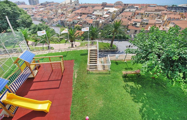 Holiday Flat in Pretty Residence With Communal Pool in Pietra Ligure - Foto 18