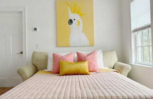 Sunny & Playful Carriage House in Downtown Savannah Stay Here and Walk Everywhere - Foto 23