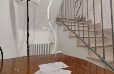 Grigio Perla Panigale, villetta con giardino, 3 camere, parcheggio privato fino 3 posti auto - Un oasi di tranquillità - Vicina all'Aeroporto, Unipol Arena e Fiera - Photo 47