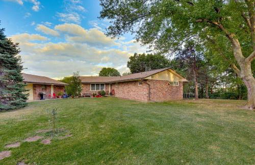 Fort Calhoun Home with Screened Porch and Playground! - Foto 22