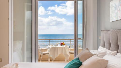 Unicorn House - Stunning sea view with pool - Foto 1