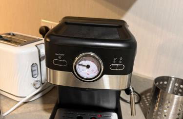 LuxeHaven at Tattershall Lakes Park with Hot Tub - Foto 27