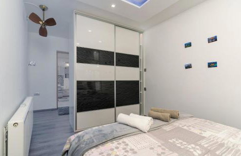 1 Bedroom Cozy Apartment In Bakar - Photo 9