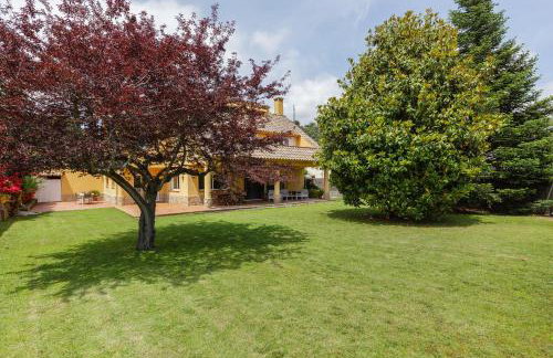 Casa con jardín próxima a Barcelona - Foto 1