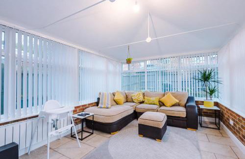 Kinship House by YourStays - Stunning Holiday Home in the Suburbs - Foto 5