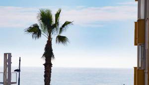 Apartamento a 50 metros del mar con párking - Foto 4