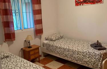 Traumhaus für 6 Personen mit spektakulärem privaten Pool und schönem Ausblick in die Natur - Foto 35