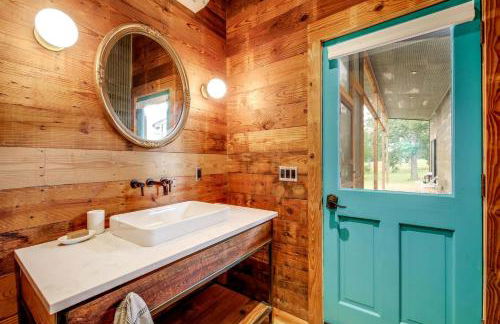 Artisan Cabin with Beautiful Decor and a Classic Fire Pit near Austin, Texas - Foto 37