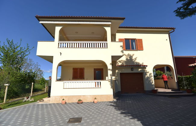 Apartment 344 - Photo 43