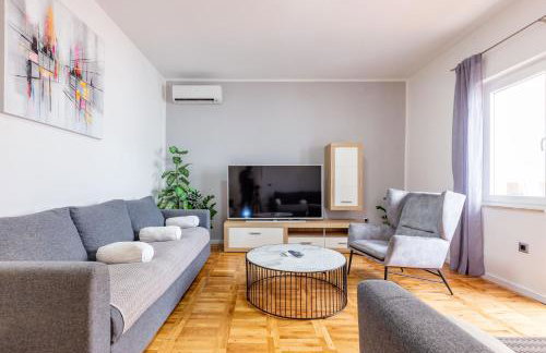 Serene Escape Near Zadar With Private Pool & Charming Outdoor Oasis - Foto 7