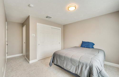 New Hampshire Abode with Mountain Views, Near Skiing - Foto 12