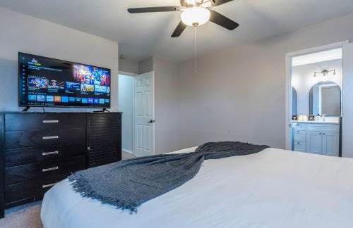 North ATX Paradise Oasis pool w Hot Tub 4BR 2 half BA - Foto 9