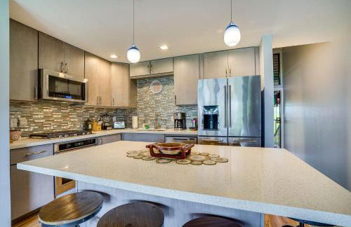 Kaunakakai Vacation Rental with Pool Access and AandC! - Foto 2