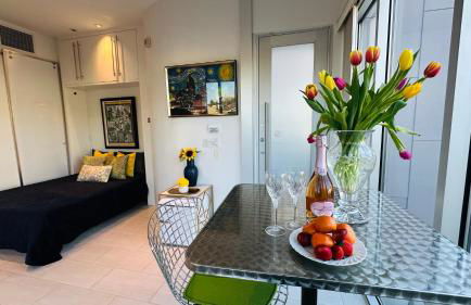 Private Art-Inspired Loft in Midtown with Skyline Views - Foto 9