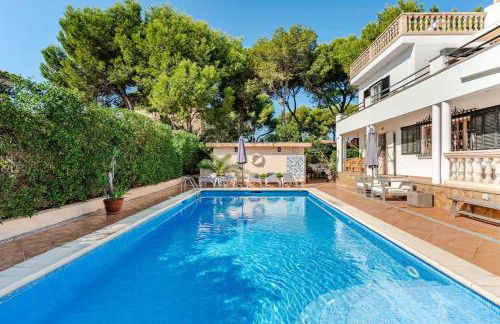 Villa Tesoro, Port Adriano, Sunny South West, Close to Beach, Large Pool, Tennis Court - Foto 3