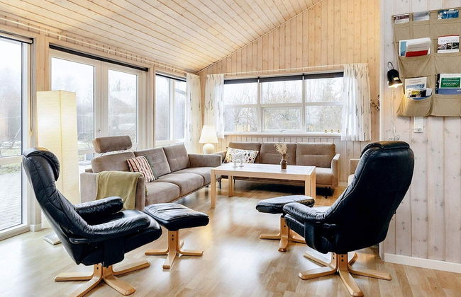 8 Person Holiday Home in Saeby - Photo 3