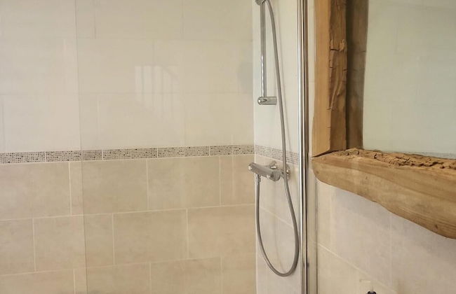 Warwick House - Photo 13