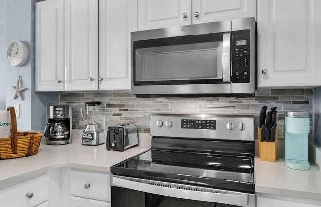 Majestic 1-1306! Gulf front 1bedroom, Pool,Hot Tubs,Tennis - Photo 25