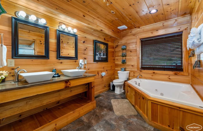 Whispering Pines Retreat By Ghosal Luxury Lodging - Foto 30