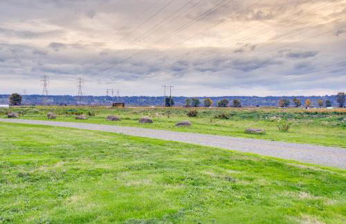 Chic and Modern Snohomish Hideaway on a Working Farm - Foto 48