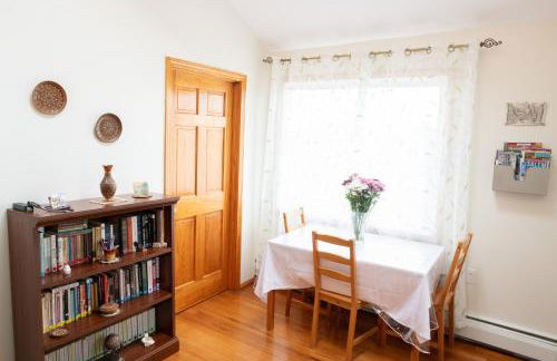 Modern Beautiful Apartment-5 Beds-Full Kitchen-Parking-Super Clean-Great for Groups - Foto 10