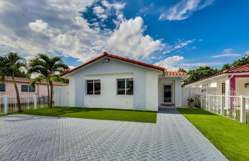 Luxurious Tropical Private Oasis by Mia Airport - Foto 2