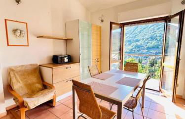 Accogliente Appartamento con Balcone Panoramico Fino a 3 Persone, Vicino al Centro Storico - Foto 7