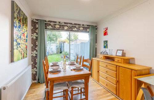 Pass the Keys 3-Bedroom Home in Chelmsford Sleeps 7 - Foto 3