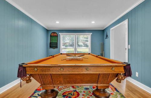 Modern Luxury with Pool Table 3BR-5BD Sleeps 10 - Foto 34