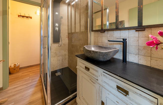 Capacious Holiday Home in Membre With Garden - Foto 35