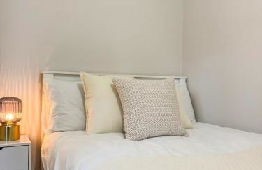 Middleton Mews- 3BR- Wollaton Park-Hospital & Uni - Photo 11