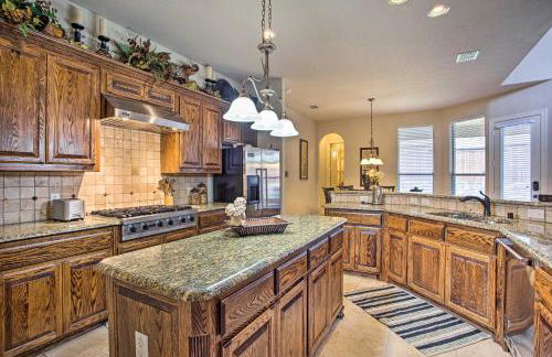 4 Mi to Grapevine Lake Texas Home with Media Room - Photo 12