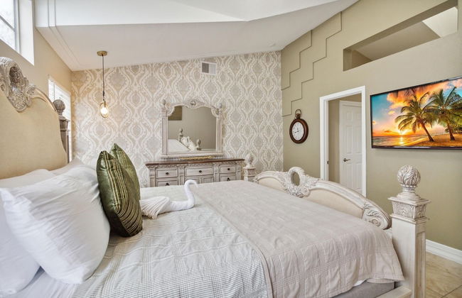 Fascinating Private Pool and Game-room, Near Disney!! - Foto 16