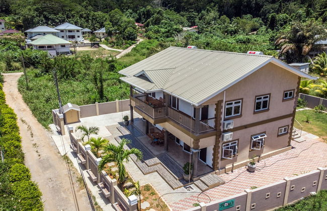 Flora's Self Catering - Foto 19