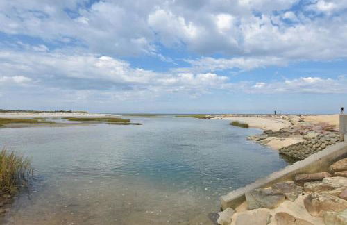 Less Than 1 Mile to Beach with Custom Fire Pit - Foto 24