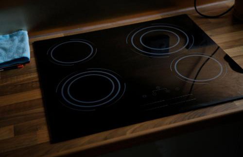 PrimeLuxe Stays - Modern 1BR Apartment with Private Garden Sleeps 4 Near ExCeL and London City Airport - Photo 23